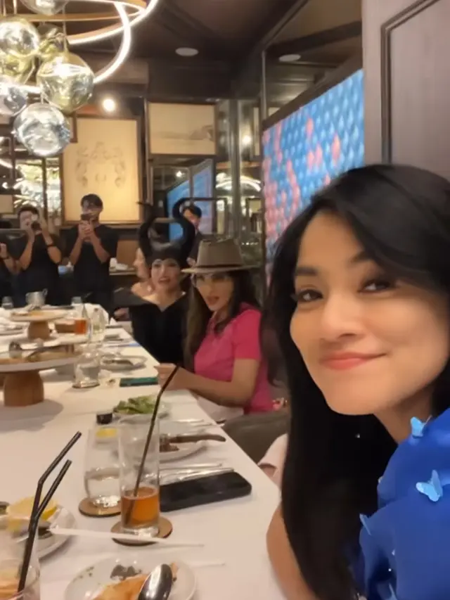 Geng Cendol Rayakan Ultah Ayu Dewi