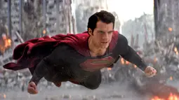 Neal Adams beberkan hal-hal janggal dalam dua film Superman terakhir, yaitu Man of Steel dan Superman Returns.