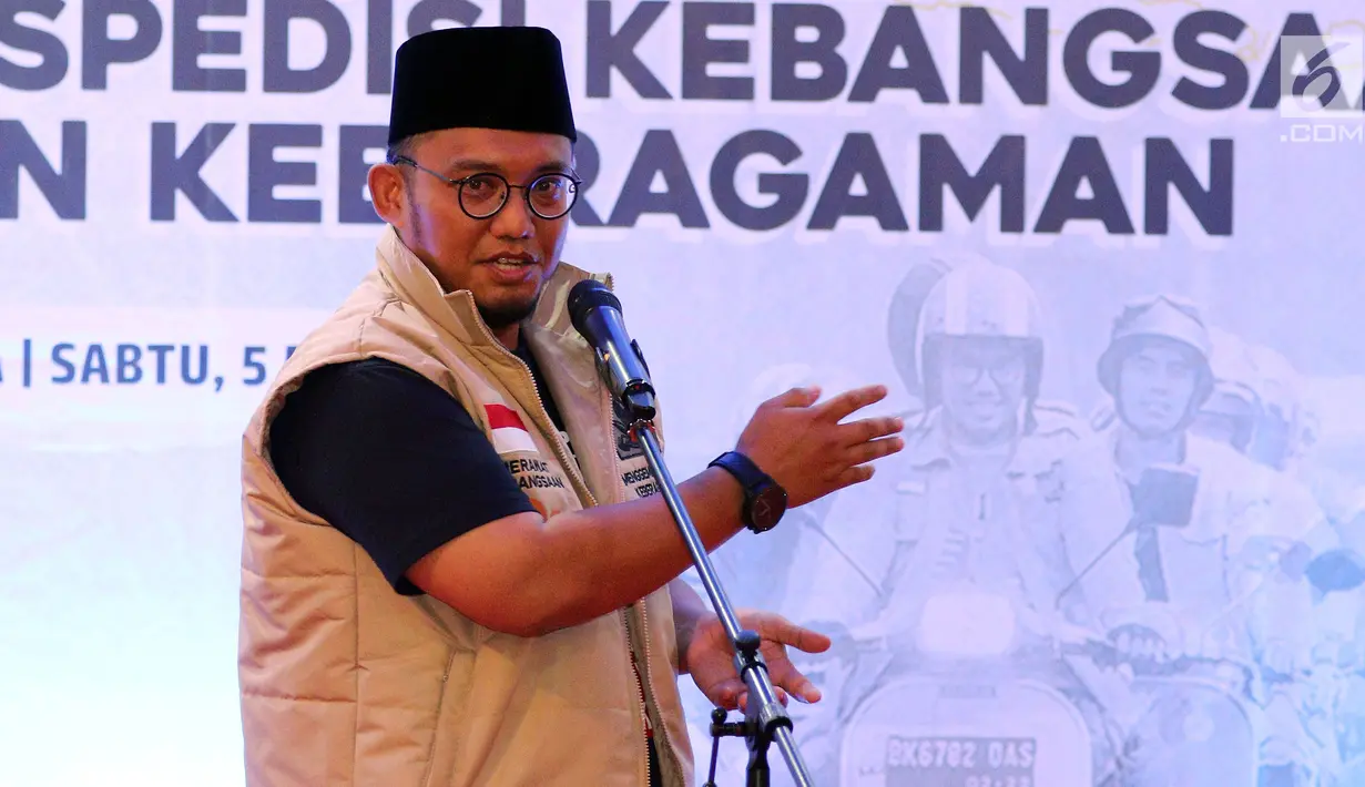 Ketua Pemuda Muhammadiyah Dahnil Anzar Simanjuntak memberikan sambutan acara Tasyakuran Milad 86 Tahun Pemuda Muhammadiyah di Pusat Dakwah Muhammadiyah, Jakarta, Sabtu (5/5). (Liputan6.com/Johan Tallo)