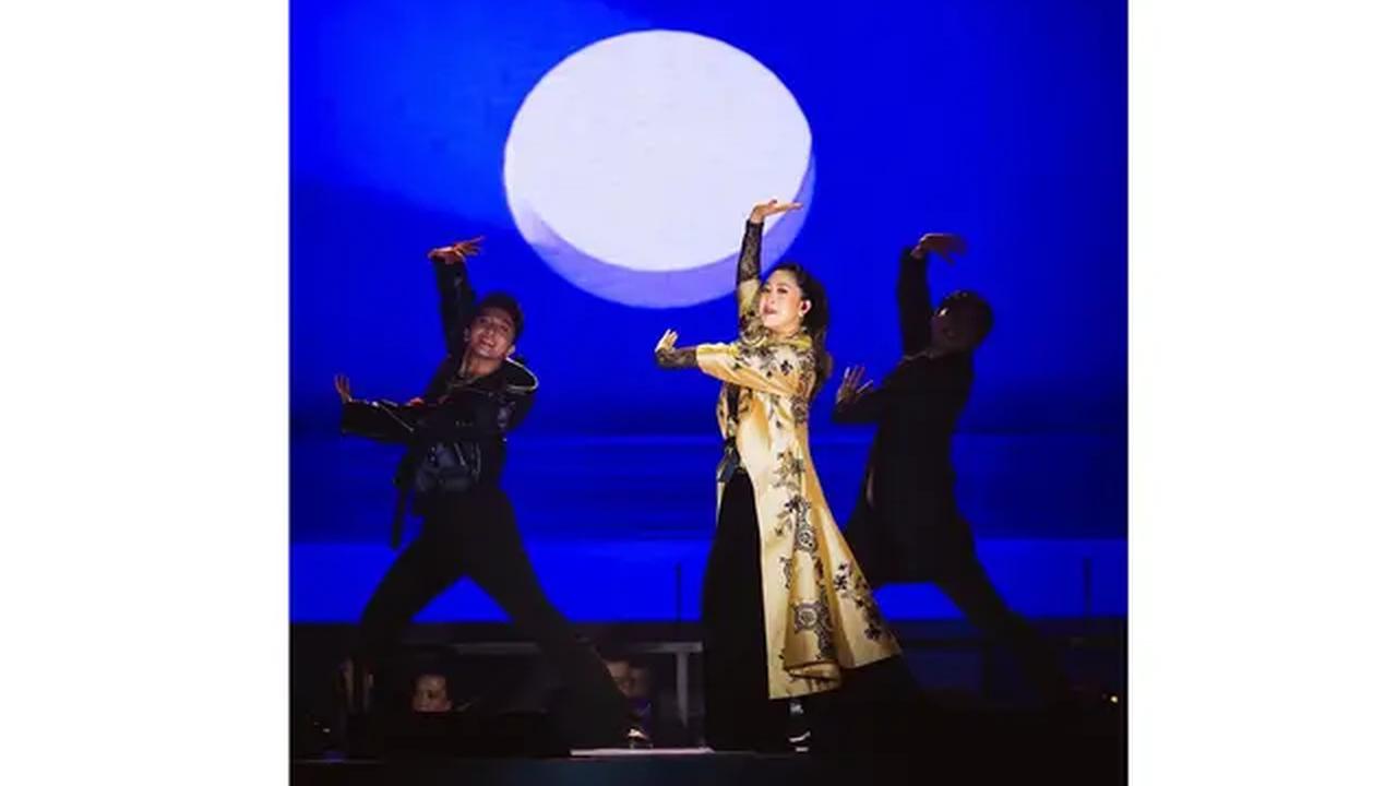 Penampilan Megah dan Menawan Sherina Munaf di Pembukaan FFI 2024 (Sumber: Instagram/sherinamunaf)