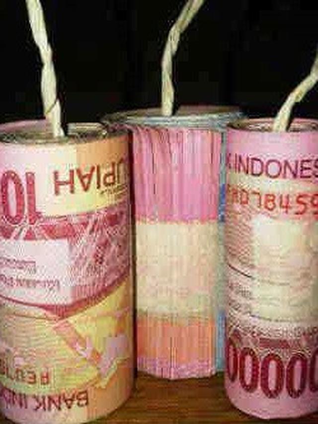 6 Bentuk Petasan Ini Kelewat Unik, Nyeleneh Banget