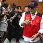Terdakwa Tio Pakusadewo bersiap menjalani sidang putusan kasus kepemilikan narkoba di Pengadilan Negeri (PN) Jakarta Selatan, Selasa (24/7). (Liputan6.com/Immanuel Antonius)