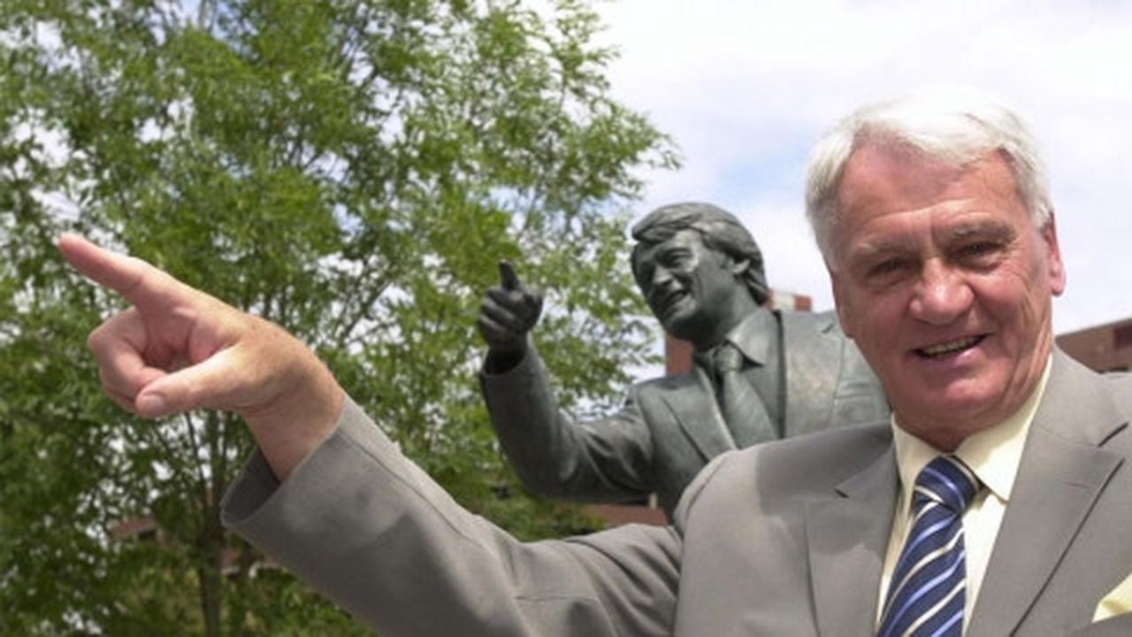 On This Day: meninggalnya Sir Bobby Robson