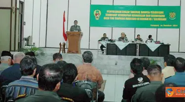 Citizen6, Bandung: Ratusan peserta mengikuti mengikuti Penyuluhan Bahaya Terorisme dari Tim terpadu Mabes TNI AD, bertempat di Aula Satata Sariksa Rindam III/Siliwangi Jalan Gudang Utara Bandung, Jumat (14/10). (Pengirim: Pendam III/Siliwangi)