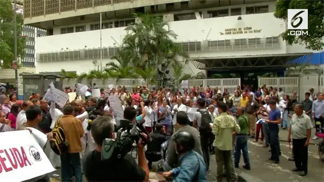 Dokter dan sejumlah pasien di Venezuela turun ke jalanan memprotes buruknya layanan kesehatan.