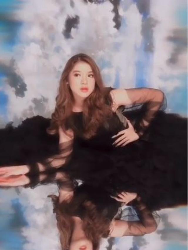 6 Gaya Pemotretan Tiara Idol dengan Tema 'The Illusion', Terinspirasi Blackpink