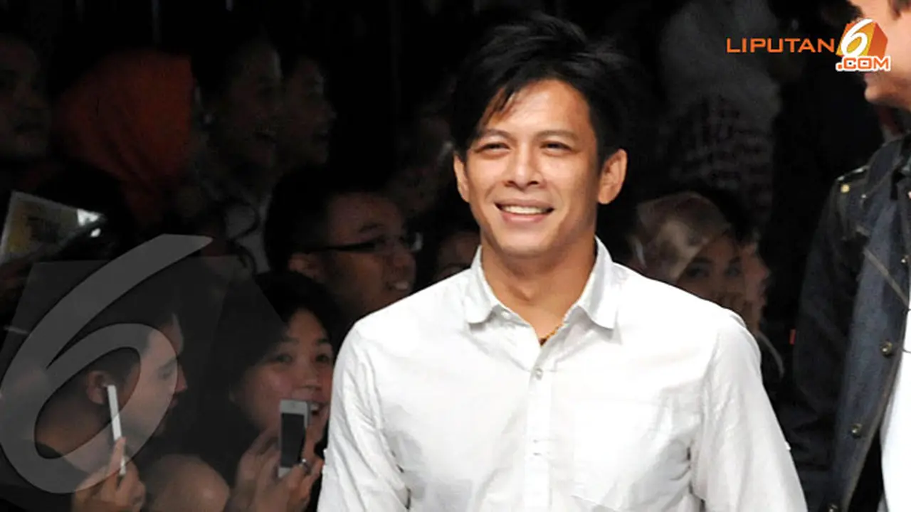 ariel-noah-131101b.jpg