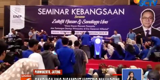 Teriakan Histeris Mahasiswi di Purwokerto Sambut Sandiaga Uno