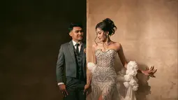 Asnawi Mangkualam dan Yuriska Patricia Tampil Elegan Vintage di Prewedding Terbaru