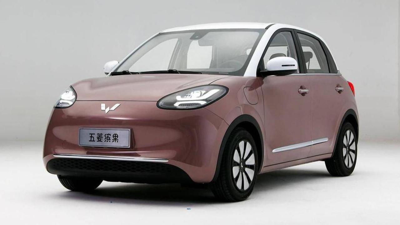 <b>10. Wuling Binguo EV</b> adalah mobil listrik yang diproduksi oleh Wuling