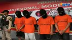 Hingga kini polisi telah menetapkan 12 tersangka. Selain itu polisi juga masih memburu dua orang lainnya yang masih buron.