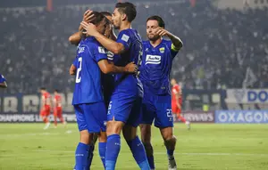 Tempat Menonton Persib vs Persik di BRI Super League 2026/2027