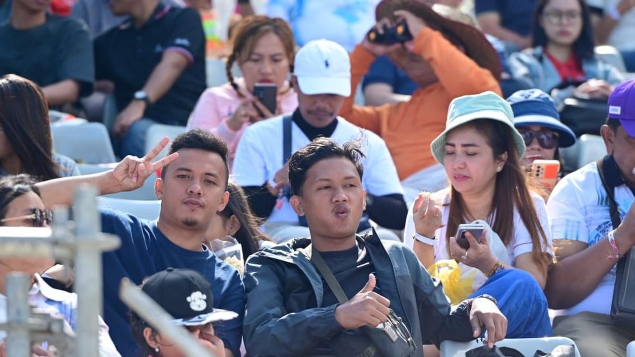 Presiden Jokowi Saksikan Seri Perdana F1H2O di Danau Toba