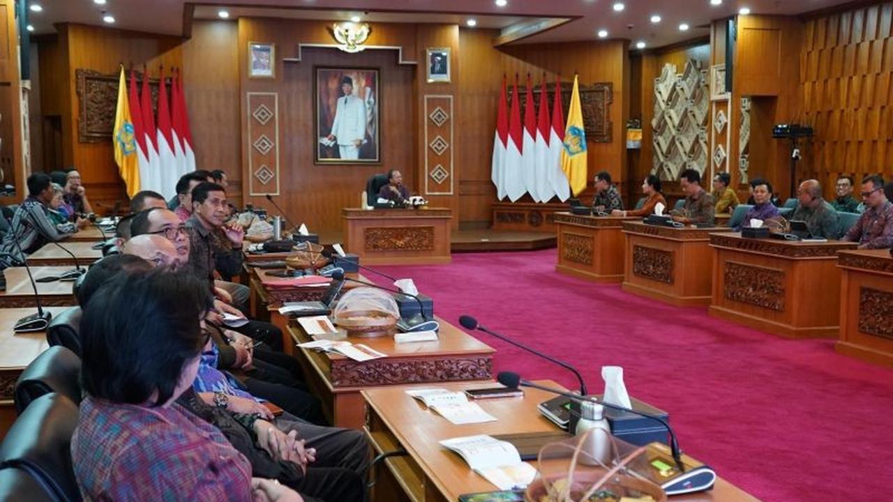 Gubernur Bali Koster Perkuat Strategi Pengentasan Kemiskinan Berbasis Data BPS