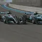 Duo Mercedes, Lewis Hamilton dan Valtteri Bottas, mendominasi balapan seri terakhir F1 2017 di Sirkuit Yas Marina, Abu Dhabi, Minggu (26/11/2017). (Twitter/F1)