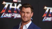 Chris Hemsworth dalam premier Thor: Love and Thunder. (Jordan Strauss/Invision/AP)