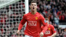 1. Cristiano Ronaldo - Pemuda 18 tahun ini didatangkan pada 2003 dengan harga 12,2 juta poundsterling, harga yang mahal kala itu. Musim 2007/2008 menjadi capaian terbaiknya dengan meraih Golden Boot serta mengantar MU juara Liga Champions.