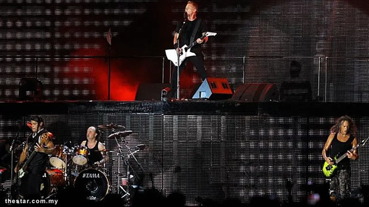 metallica-130823c.jpg