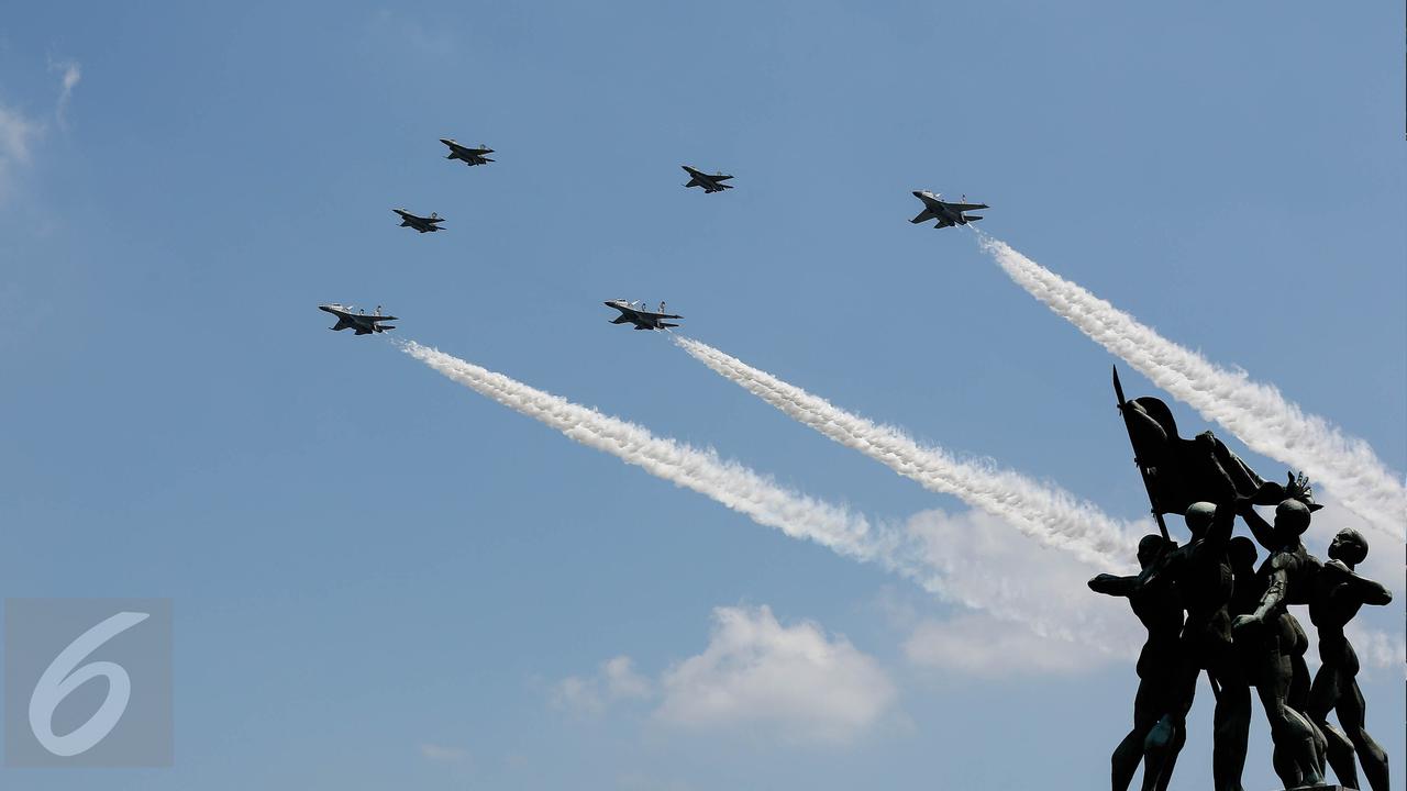 20160817-Atraksi Sukhoi dan F-16 Meriahkan Hut RI ke-71