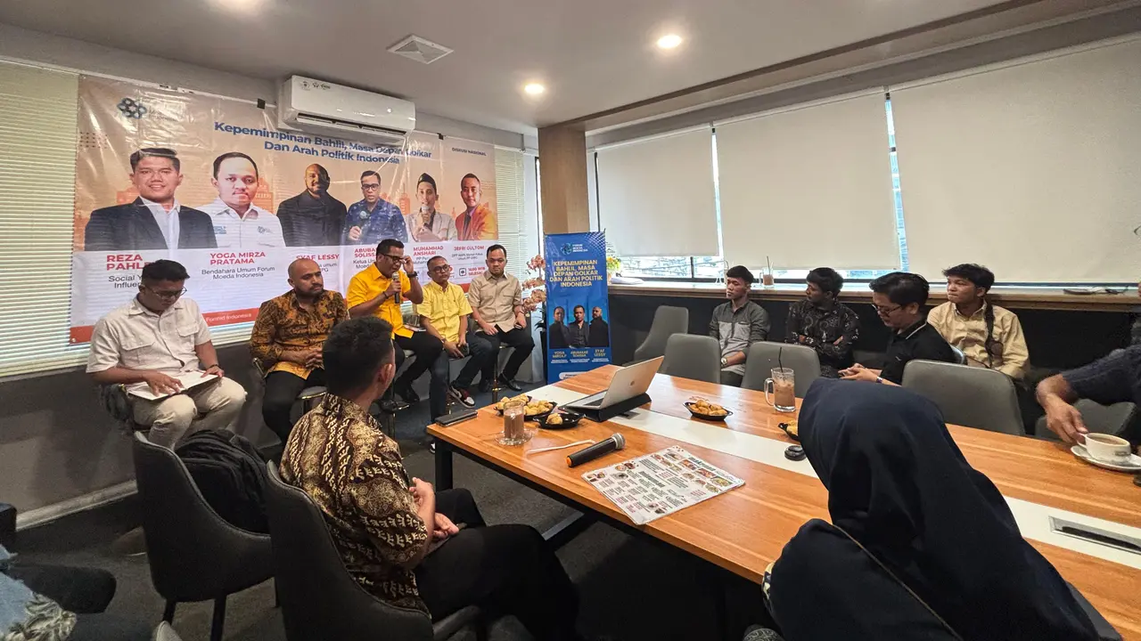 Forum Moeda Indonesia (FORMID) menggelar diskusi dengan tema: "Kepemimpinan Bahlil, Masa Depan Golkar dan Arah Politik Indonesia", bertempat di Phoenam Coffe, Jalan Wahid Hasyim, Menteng, Jakarta Pusat, Kamis (25/9/2025) (Istimewa)
