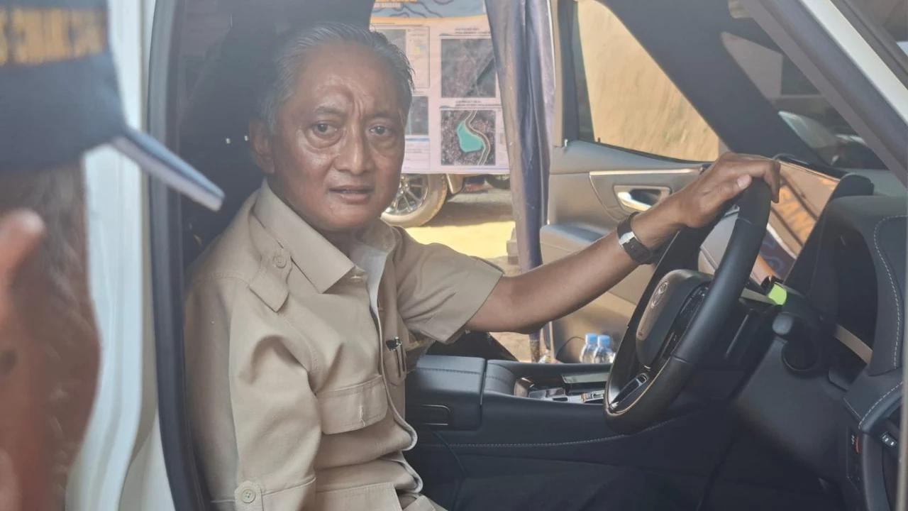 Menteri PU Nyetir Sendiri, Jajal Tol Trans Jawa Cek Kualitas Dukung Arus Balik