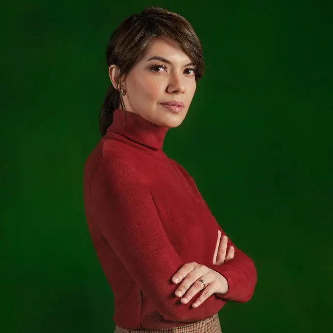 Turtleneck Jadi Cara Perempuan Ekspresikan Diri dalam Menggapai Mimpi