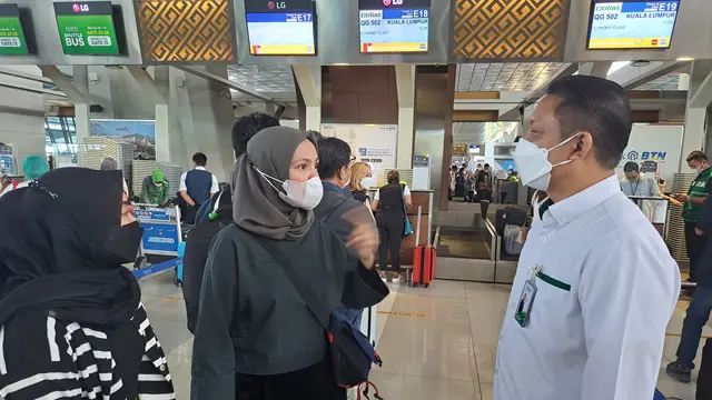 Citilink membuka kembali penerbangan dari Bandara Soekarno Hatta menuju Kuala lumpur, Malaysia. Penerbangan perdana dimulai Jumat (15/7/2022).