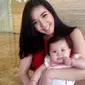 Gisel mengunggah foto kecantikan Gempita yang seperti boneka. 