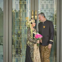 Baby Margaretha resmi dinikahi Christian Bradach, Minggu (1/4/2018) [foto: instagram.com/chrisconsul]