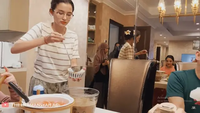 [Fimela] Sarah Menzel