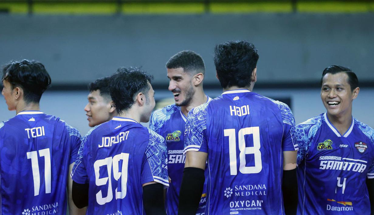 Salah satu pemain Samator Hadi Suharto mengakui permainan timnya hari ini lebih tenang, "Tidak seperti kemarin kami bermain grusa-grusu dan kurang tenang. Dibanding kemarin, hari ini kami bermain lebih tenang," kata Hadi Suharto. (Dok. PBVSI)