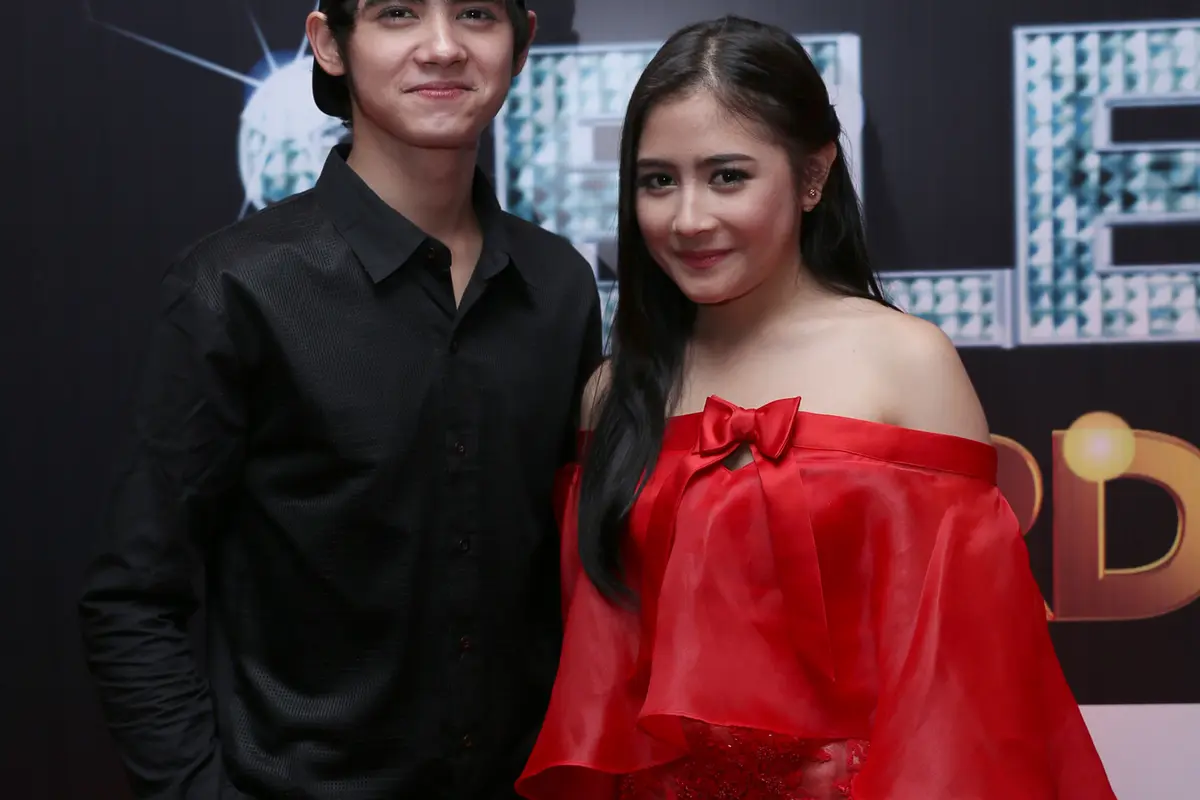 [Bintang] Aliando Syarief dan Prilly Latuconsina
