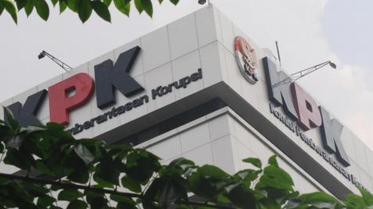 Korupsi Simulator SIM, KPK periksa putri Solo 2008