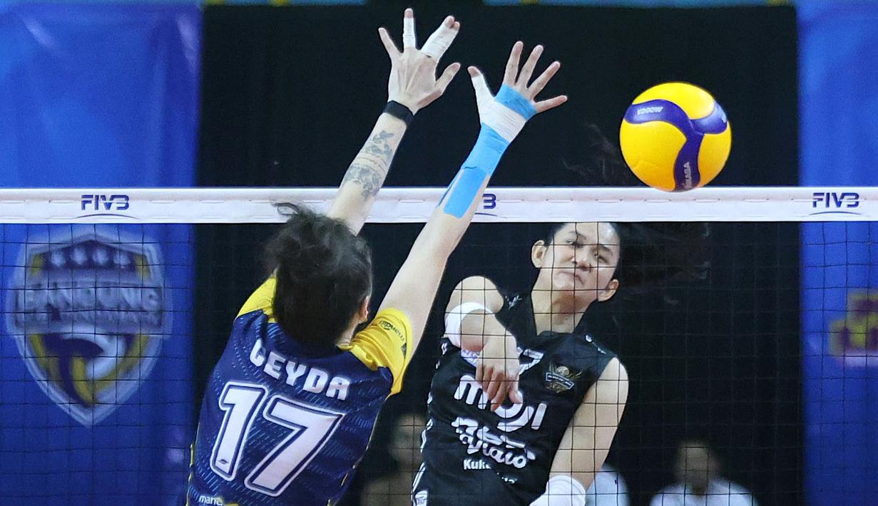 Tim asuhan Danai Sriwatcharamethakul sukses menumbangkan perlawanan sengit Medan Falcons dengan skor 3-1 (25-21, 25-20, 20-25, 25-14). (Dok. PBVSI)