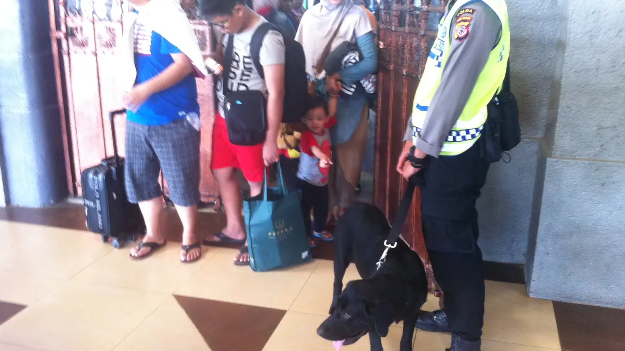 Anjing Pelacak Habis 2 Liter Air 