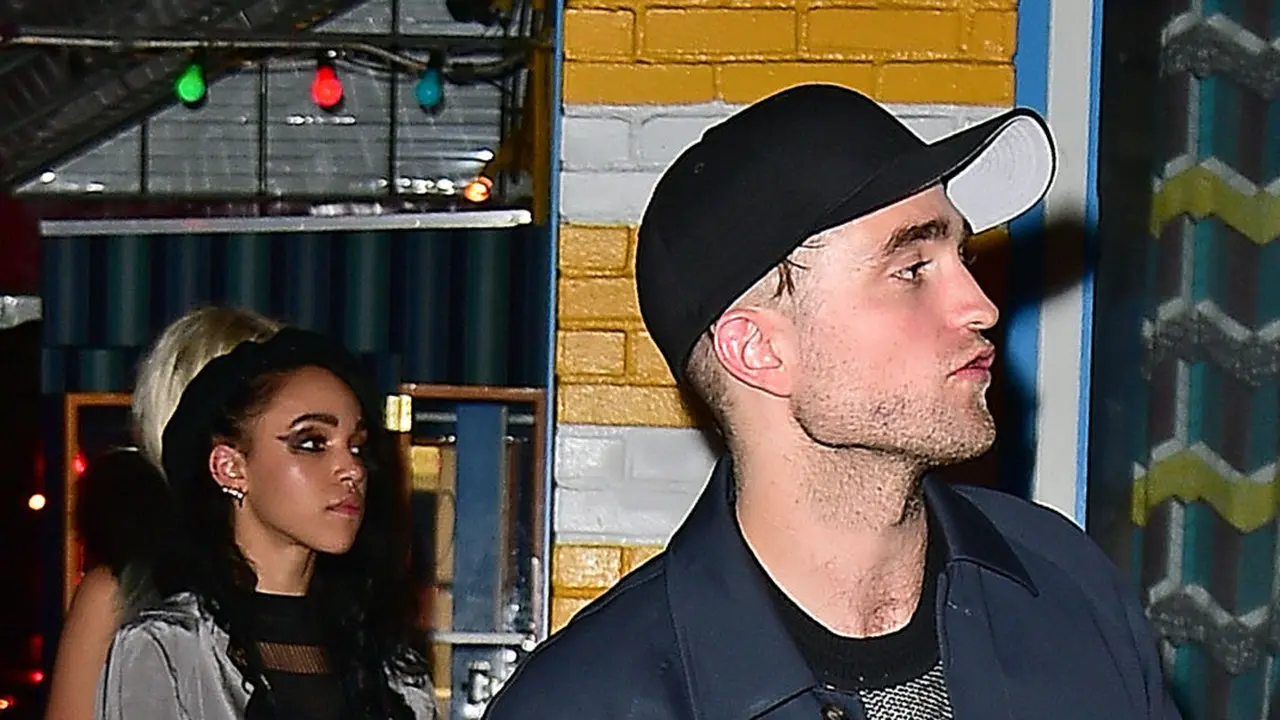 Pacari FKA Twigs, Robert Pattinson Semakin Rock n Roll