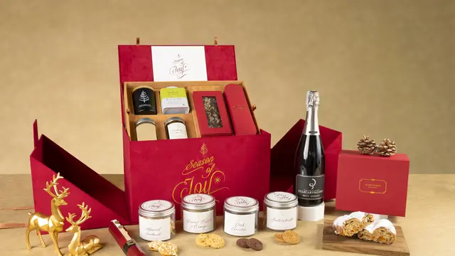 Pengalaman semarak akhir tahun di Four Seasons Hotel Jakarta