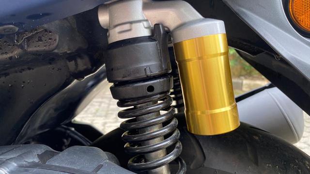 Fitur adjustable rear suspension pada All New Nmax 155 Connected/ABS. (Dok. Yamaha)