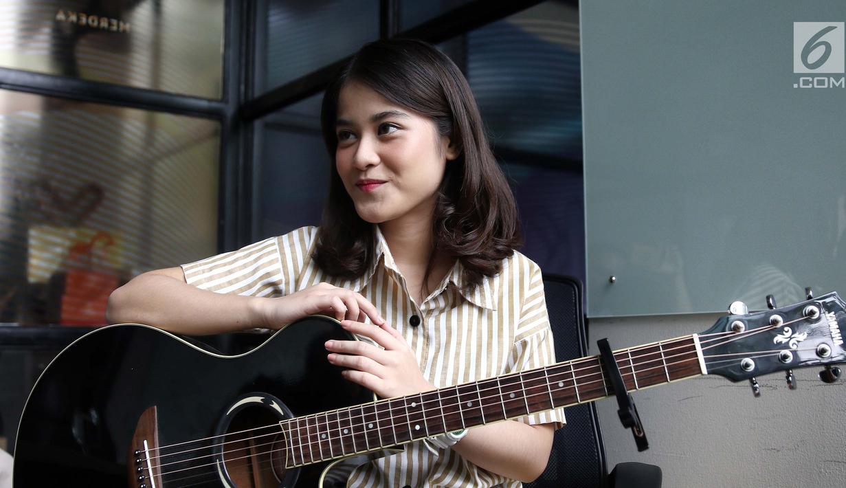 Foto Senyum Manis Ashira Zamita Artis Cilik Yang Sekarang Jadi Penyanyi Showbiz Liputan6 Com