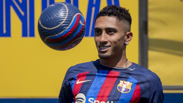 Foto: Daftar 5 Pembelian Termahal Barcelona dari Klub Liga Inggris Sepanjang Sejarah, Raphinha Terbaru