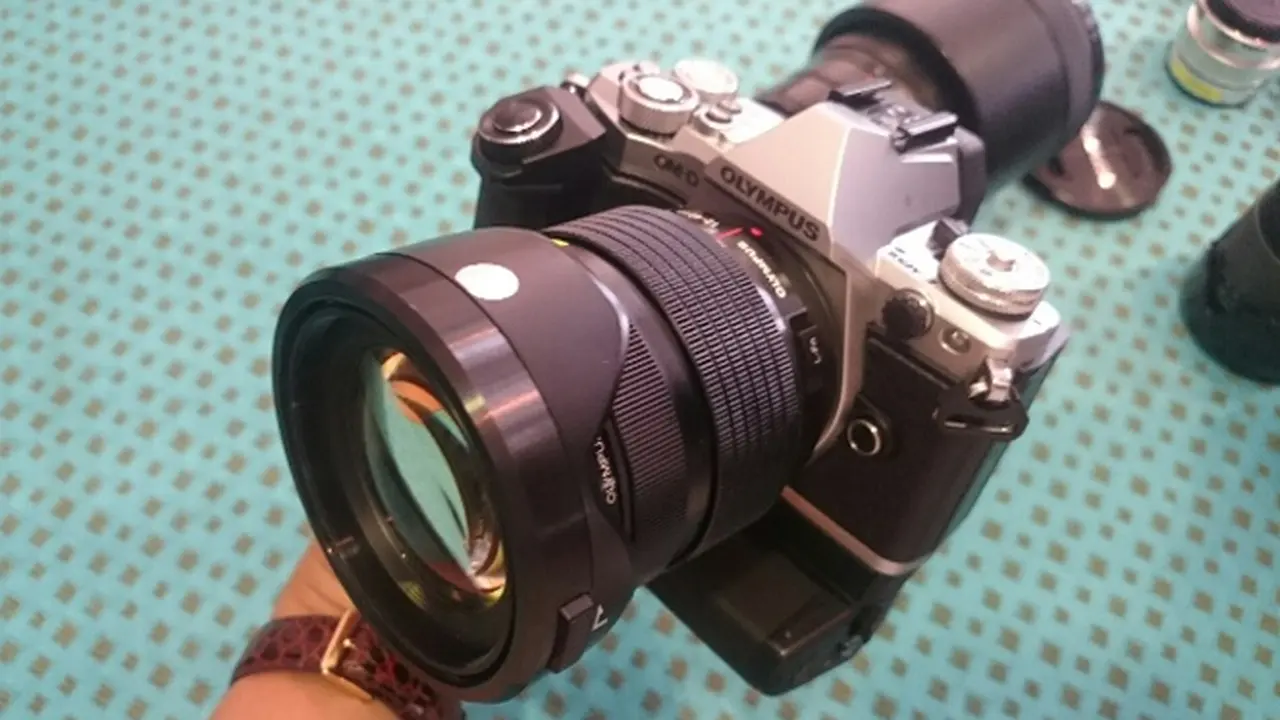 Ini 3 Keunggulan Olympus OM-D E-M 5 Mark II