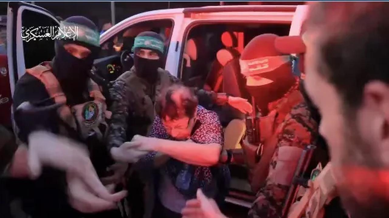Dalam sebuah video yang diunggah oleh akun Twitter @AoR3138, seluruh tahanan yang dibebaskan berada dalam kondisi baik tanpa luka sedikitpun. <br>