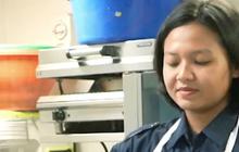 Sosok Kowal Cantik jadi Chef di Kapal Perang, Menu yang Dihidangkan untuk Prajurit AL Menggugah Selera