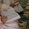 Ilustrasi membaca Al-Qur'an. (Photo by Ed Us on Unsplash)