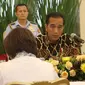 Presiden Joko Widodo saat melakukan pertemuan dengan pimpinan KPK di Istana Bogor, Jawa Barat, Rabu (4/7). Pertemuan tersebut untuk membahas Rancangan Kitab Undang-undang Hukum Pidana (RKUHP). (Liputan6.com/Angga Yuniar)