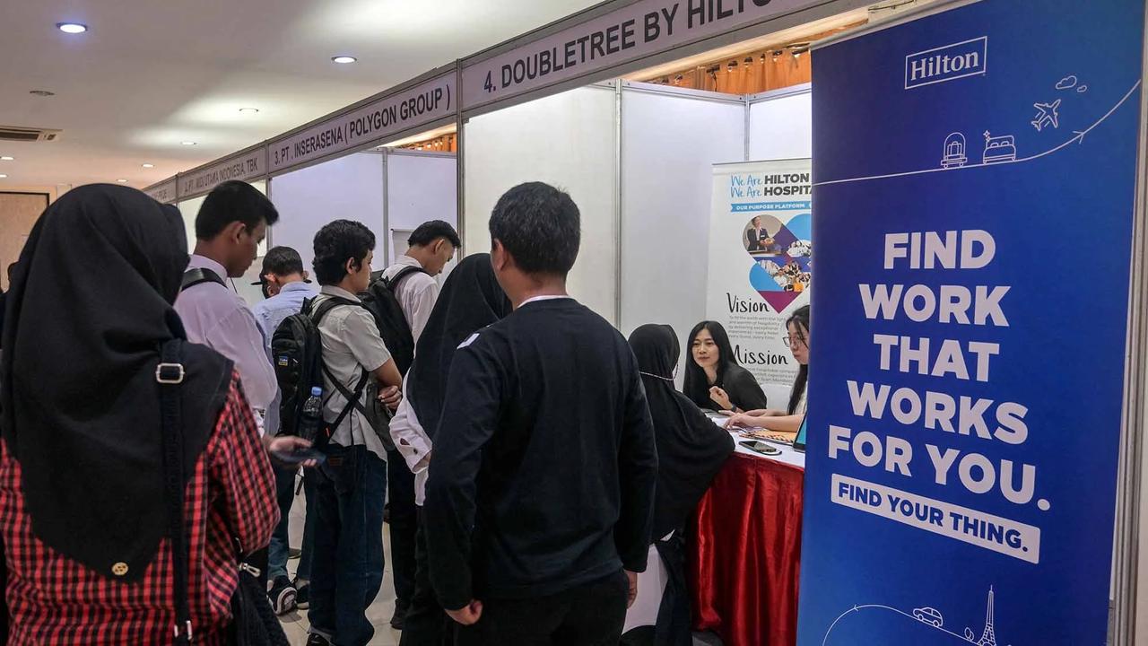 FOTO: Surabaya Gelar Job Fair Khusus Disabilitas, Sediakan Ratusan Peluang Kerja