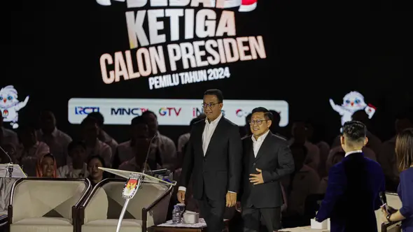 <p>Pasangan capres-cawapres nomor urut 1&nbsp;Anies Baswedan-Muhaimin Iskandar&nbsp;saat di lokasi debat capres 2024 pada Minggu (7/1/2024) yang digelar KPU di Istora Senayan, Jakarta. (Liputan6.com/Faizal Fanani)</p>