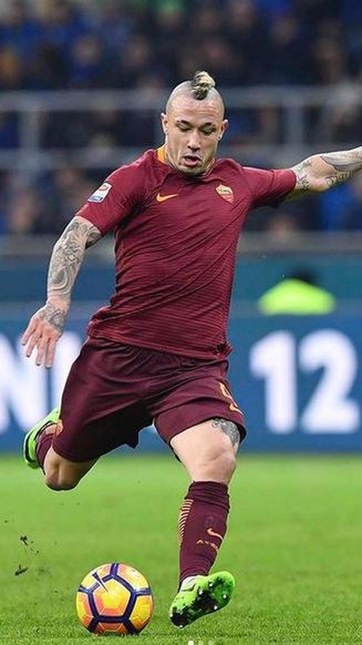 5. Radja Nainggolan (Batak)