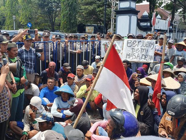 Penyelesaian Konflik Urut Sewu Ada Di Tangan Pemda Regional