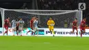 Sesuai prediksi, Argentina menguasai bola pada lima menit pertama. Namun, Tim Tango belum mampu menciptakan peluang berarti. (merdeka.com/Imam Buhori)